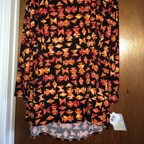 LuLaRoe Lynnae - Picture 2 of 5